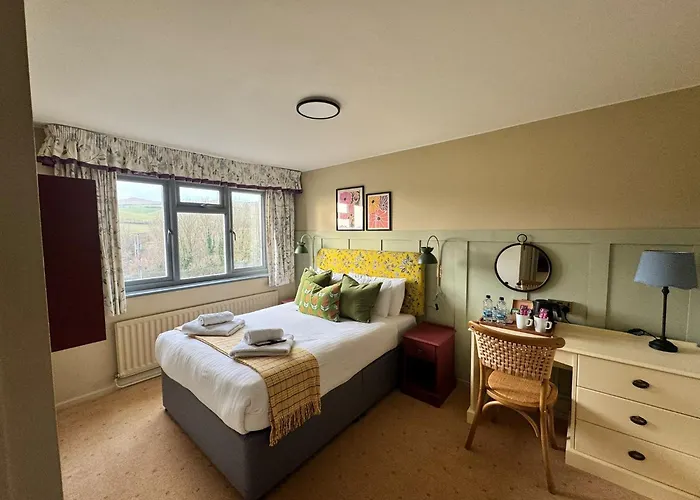 Eype\'S Mouth Country Hotel