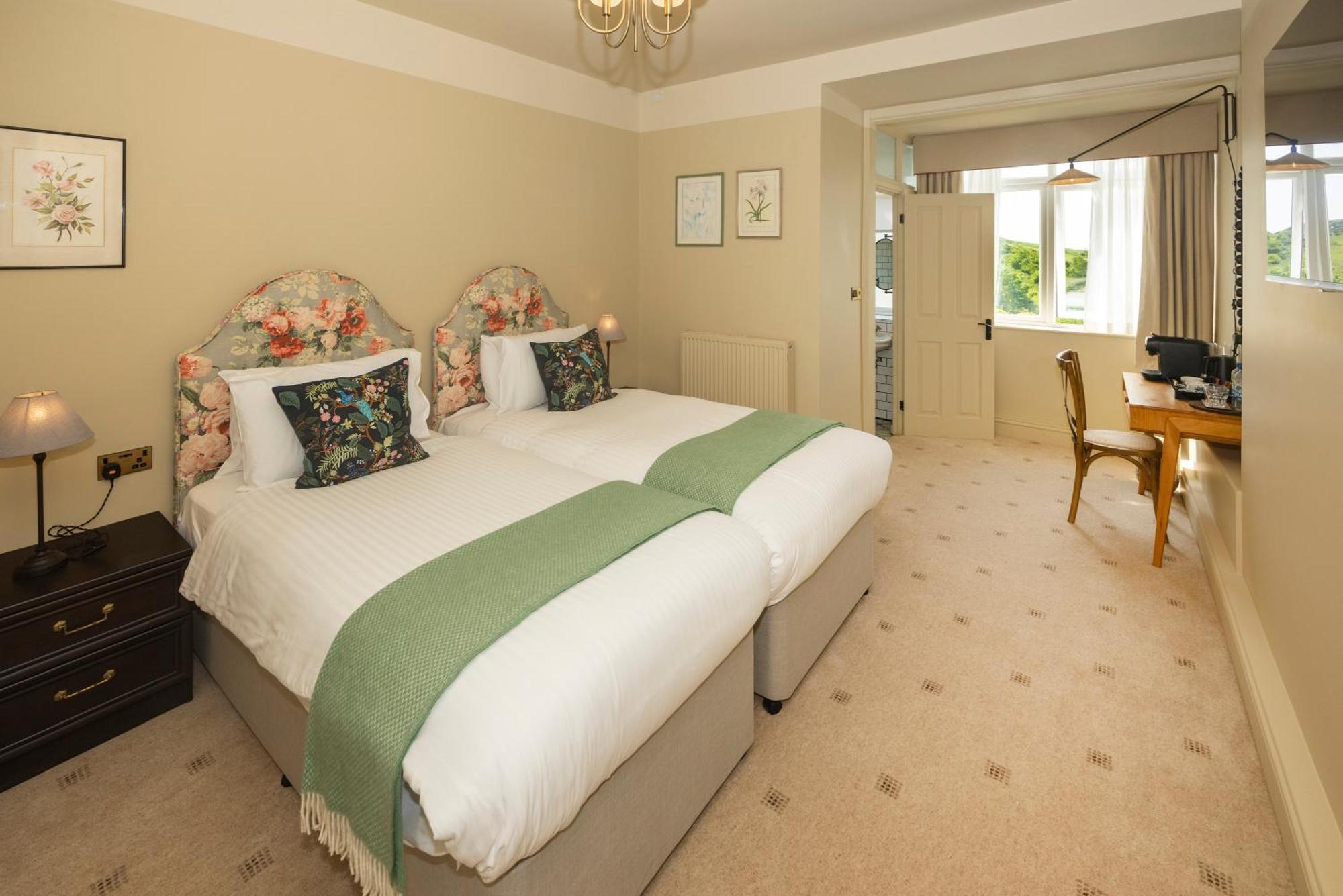 Eype's Mouth Country 3* Bridport